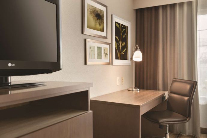 Imagen de la habitación del Hotel Country Inn and Suites By Radisson, Indianapolis Airport South, In. Foto 10