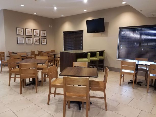 Imagen del bar/restaurante del Hotel Country Inn and Suites By Radisson, Indianapolis Airport South, In. Foto 4