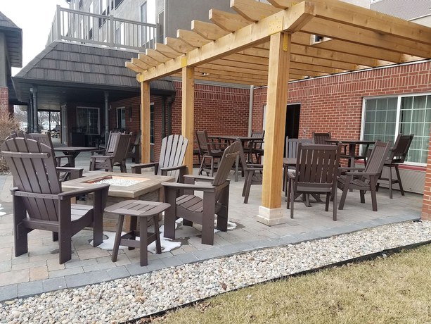 Imagen de los exteriores del Hotel Country Inn and Suites By Radisson, Indianapolis Airport South, In. Foto 14