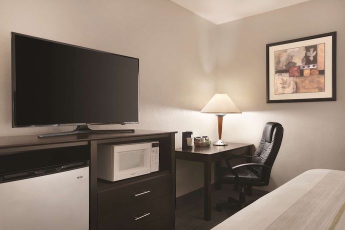 Imagen de la habitación del Hotel Country Inn and Suites By Radisson Indianapolis East. Foto 10