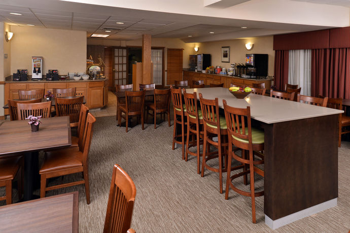 Imagen del bar/restaurante del Hotel Country Inn and Suites By Radisson, Lake Norman Huntersville, Nc. Foto 3