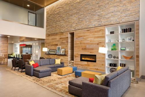 Imagen de los interiores del Hotel Country Inn and Suites By Radisson Lawrence. Foto 18
