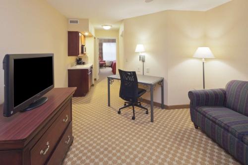 Imagen de la habitación del Hotel Country Inn and Suites By Radisson, Milwaukee West (brookfield), Wi. Foto 13