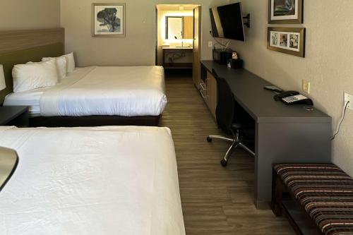 Imagen de la habitación del Hotel Country Inn and Suites By Radisson, Monterey Beachfront-marina, Ca. Foto 18