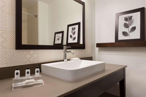 Imagen general del Hotel Country Inn and Suites By Radisson, Myrtle Beach, Sc. Foto 6