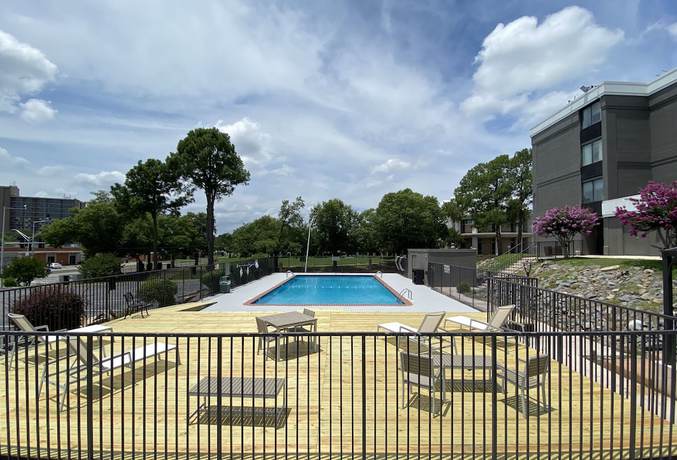 Imagen de la piscina del Hotel Country Inn and Suites By Radisson, North Little Rock, Ar. Foto 20