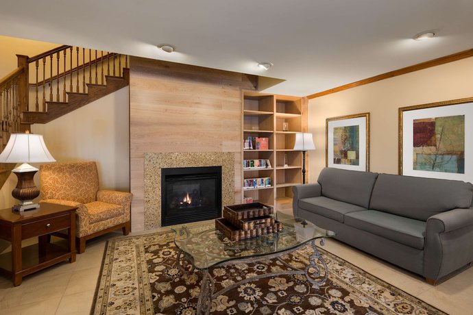 Imagen de los interiores del Hotel Country Inn and Suites By Radisson, Owatonna, Mn. Foto 16