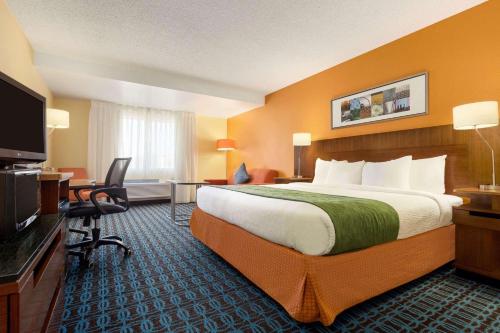 Imagen de la habitación del Hotel Country Inn and Suites By Radisson, Phoenix Airport, Az. Foto 13