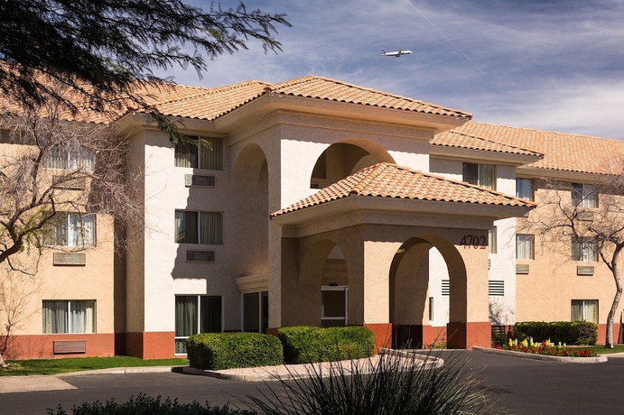 Imagen general del Hotel Country Inn and Suites By Radisson, Phoenix Airport, Az. Foto 1