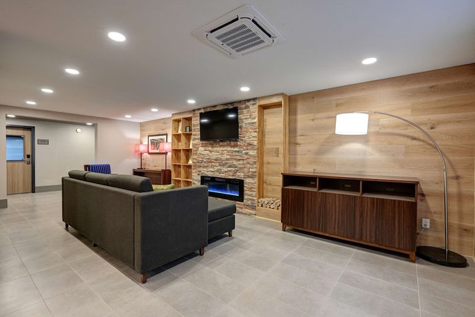 Imagen de los interiores del Hotel Country Inn and Suites By Radisson, Pierre, Sd. Foto 18