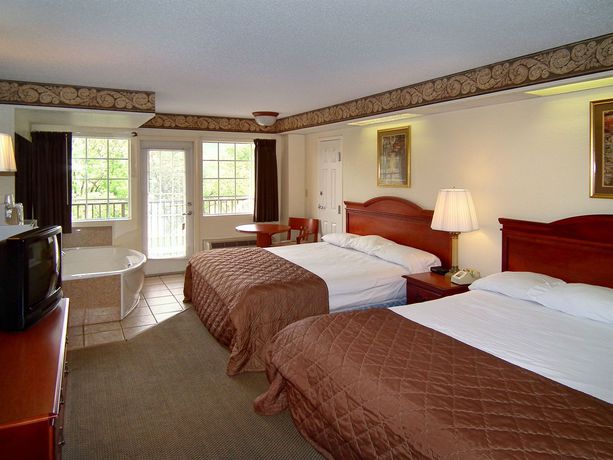 Imagen de la piscina del Hotel Country Inn and Suites By Radisson, Pigeon Forge South, Tn. Foto 6