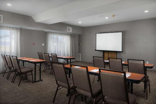 Imagen general del Hotel Country Inn and Suites By Radisson, Portland International Airport, Or. Foto 1