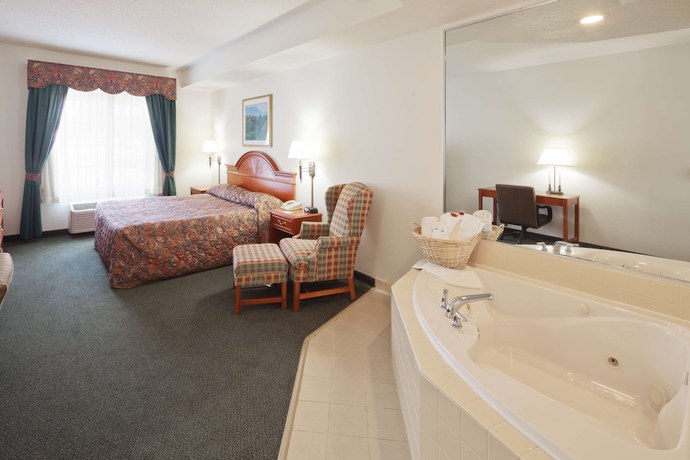 Imagen de la habitación del Hotel Country Inn and Suites By Radisson, Prairie Du Chien, Wi. Foto 15