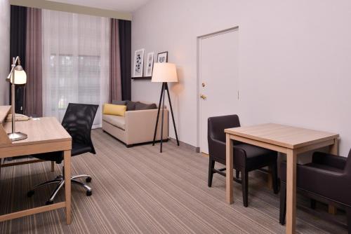 Imagen de la habitación del Hotel Country Inn and Suites By Radisson, Raleigh-durham Airport, Nc. Foto 11