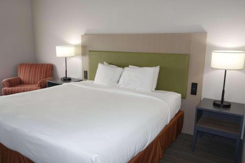 Imagen de la habitación del Hotel Country Inn and Suites By Radisson, Round Rock, Tx. Foto 15