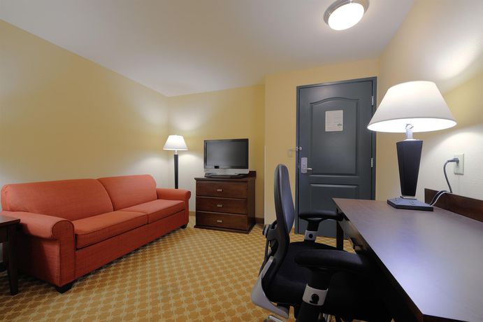 Imagen de los interiores del Hotel Country Inn and Suites By Radisson, Savannah Airport, Ga. Foto 13