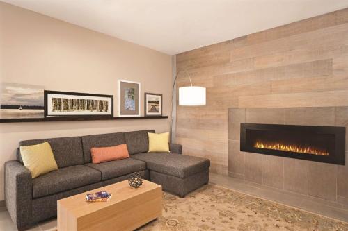 Imagen general del Hotel Country Inn and Suites By Radisson, Savannah Midtown, Ga. Foto 2