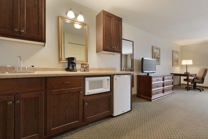 Imagen de la habitación del Hotel Country Inn and Suites By Radisson, St. Cloud East, Mn. Foto 11