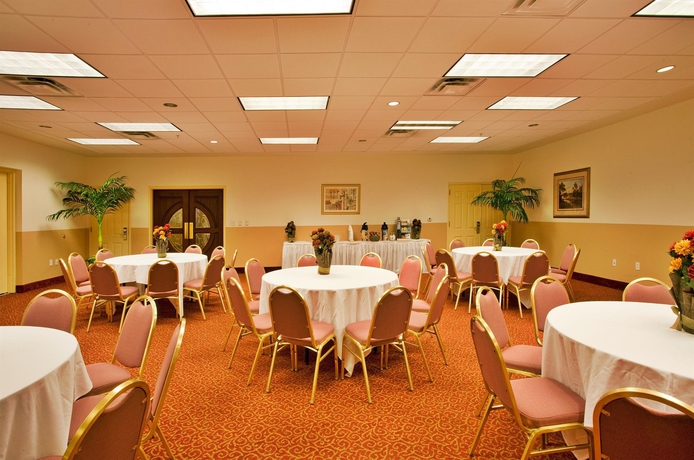 Imagen de los interiores del Hotel Country Inn and Suites By Radisson, Tampa Rj Stadium. Foto 9