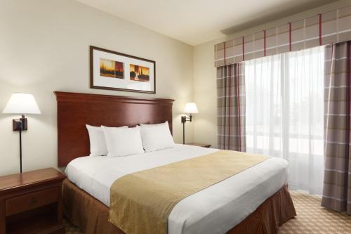 Imagen de la habitación del Hotel Country Inn and Suites By Radisson, Tifton, Ga. Foto 14