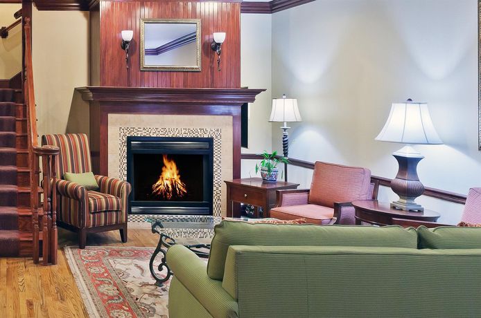 Imagen de los interiores del Hotel Country Inn and Suites By Radisson, Tulsa, Ok. Foto 9