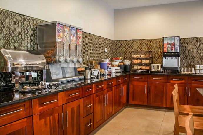 Imagen del bar/restaurante del Hotel Country Inn and Suites By Radisson, Washington Dulles International Airport, Va. Foto 3