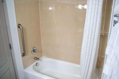 Imagen de la habitación del Hotel Country Inn and Suites By Radisson, Wilmington, Nc. Foto 19