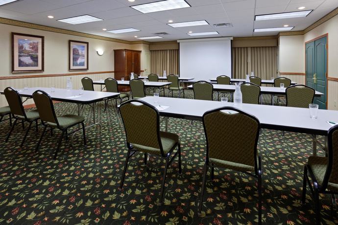 Imagen de los interiores del Hotel Country Inn and Suites by Radisson, Albertville, MN. Foto 12