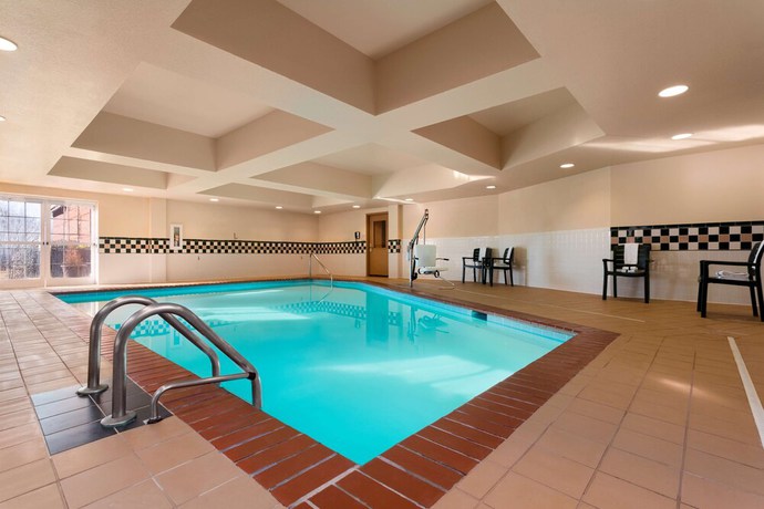 Imagen de la piscina del Hotel Country Inn and Suites by Radisson, Anderson, SC. Foto 18