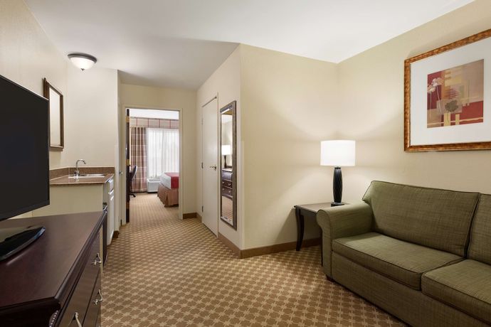 Imagen de la habitación del Hotel Country Inn and Suites by Radisson, Asheville at Asheville Outlet Mall, NC. Foto 7