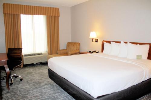 Imagen de la habitación del Hotel Country Inn and Suites by Radisson, BWI Airport (Baltimore), MD. Foto 8