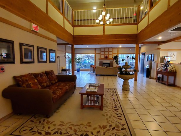 Imagen de los interiores del Hotel Country Inn and Suites by Radisson, Bend, OR. Foto 16