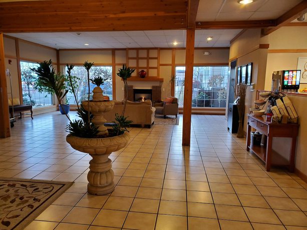 Imagen de los interiores del Hotel Country Inn and Suites by Radisson, Bend, OR. Foto 18