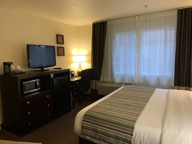 Imagen de la habitación del Hotel Country Inn and Suites by Radisson, Bend, OR. Foto 10