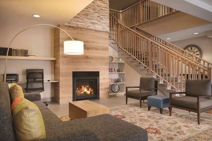 Imagen de los interiores del Hotel Country Inn and Suites by Radisson, Brooklyn Center, MN. Foto 18