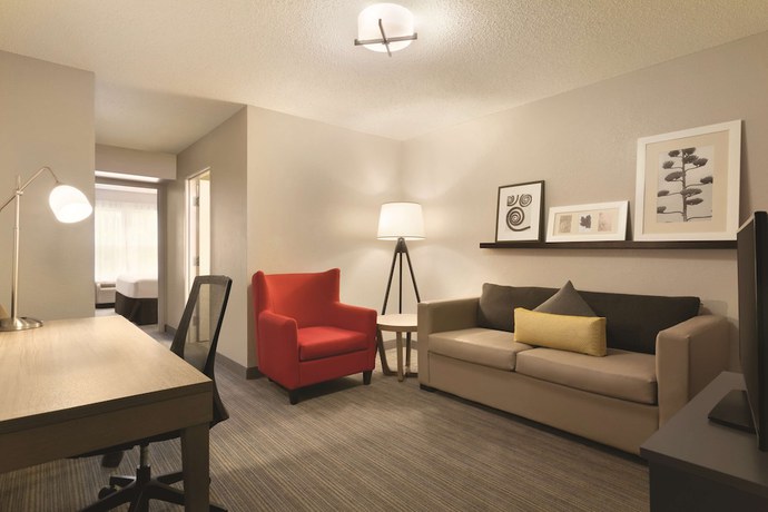 Imagen de la habitación del Hotel Country Inn and Suites by Radisson, Brooklyn Center, MN. Foto 9