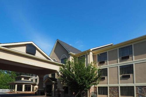 Imagen general del Hotel Country Inn and Suites by Radisson, Canton, GA. Foto 3