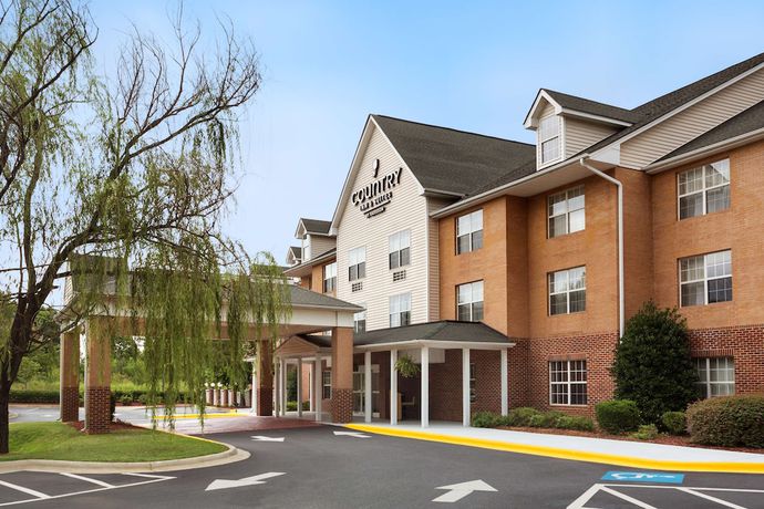 Imagen general del Hotel Country Inn and Suites by Radisson, Charlotte University Place, NC. Foto 1