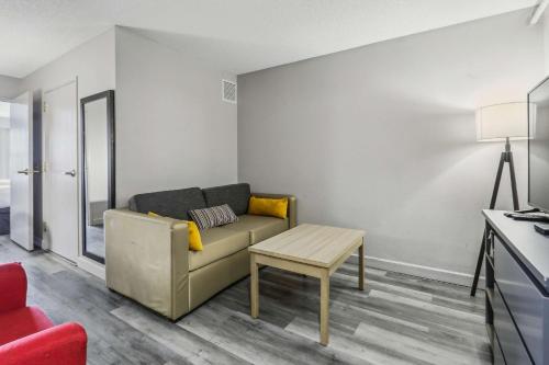 Imagen de la habitación del Hotel Country Inn and Suites by Radisson, Chicago O'Hare South, IL. Foto 15