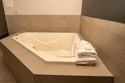 Imagen de la habitación del Hotel Country Inn and Suites by Radisson, College Station. Foto 19