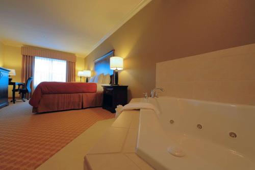 Imagen de la habitación del Hotel Country Inn and Suites by Radisson, Columbia at Harbison, SC. Foto 19