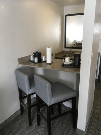 Imagen de la habitación del Hotel Country Inn and Suites by Radisson, Cookeville, TN. Foto 7