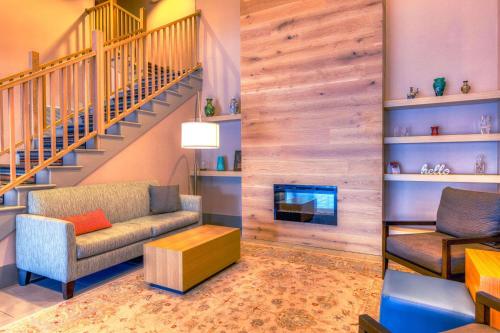 Imagen general del Hotel Country Inn and Suites by Radisson, Crystal Lake, IL. Foto 2