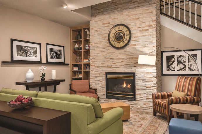 Imagen de los interiores del Hotel Country Inn and Suites by Radisson, Dakota Dunes, SD. Foto 18