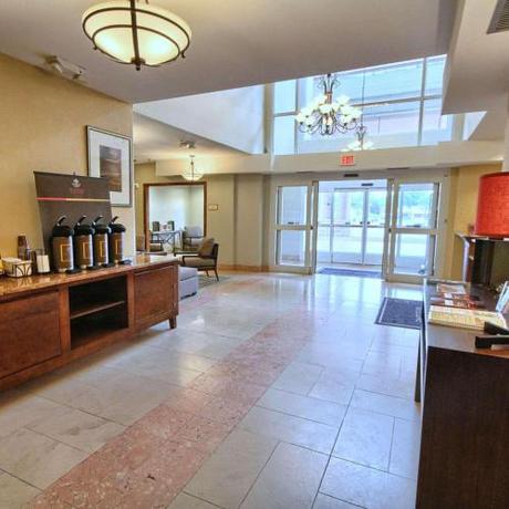 Imagen general del Hotel Country Inn and Suites by Radisson, Dearborn. Foto 2