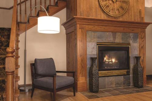 Imagen general del Hotel Country Inn and Suites by Radisson, Forest Lake, MN. Foto 2
