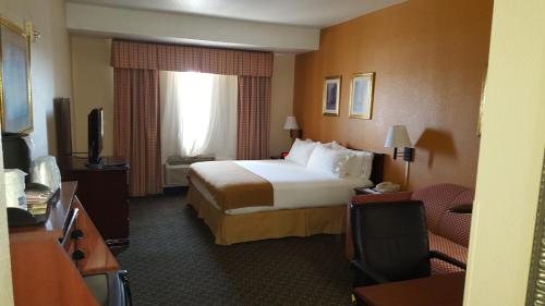 Imagen de la habitación del Hotel Country Inn and Suites by Radisson, Fort Worth West l-30 NAS JRB. Foto 4
