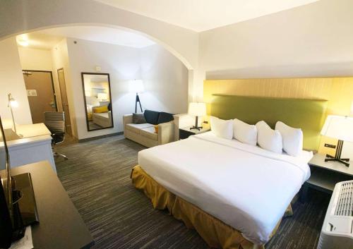 Imagen de la habitación del Hotel Country Inn and Suites by Radisson, Fort Worth West l-30 NAS JRB. Foto 12