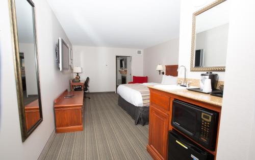 Imagen de la habitación del Hotel Country Inn and Suites by Radisson, Grand Forks, ND. Foto 10