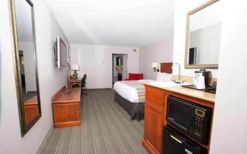 Imagen de la habitación del Hotel Country Inn and Suites by Radisson, Grand Forks, ND. Foto 20